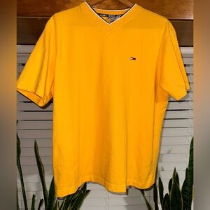 Vintage 90s Tommy Jeans V-Neck T-Shirt Yellow Embroidered Logo XL